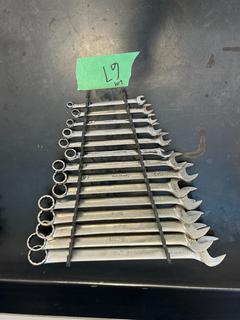 Snap-on Combination Wrench Set, Approx. (16) Pc., SAE Sizes, c/w Assorted Standard & Large Combination Wrenches and Metal Wrench Rack