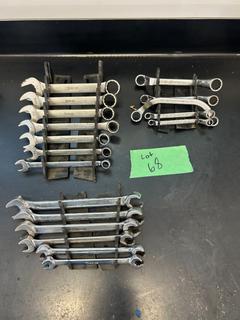 Qty of Assorted Snap-on Wrenches c/w SAE Combination Wrenches, Double Box-End Wrenches, Offset Box-End Wrenches & Assorted Sizes, c/w Metal Wrench Racks