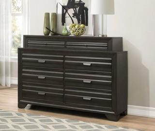 Roundhill Furniture Loiret 8 Drawer Dresser