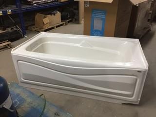 Maxx Skirted Bathtub Left Hand Drain 60" Damaged