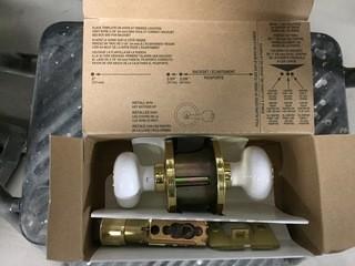 Lot of (24) Weiser Passage Latch White/Brass