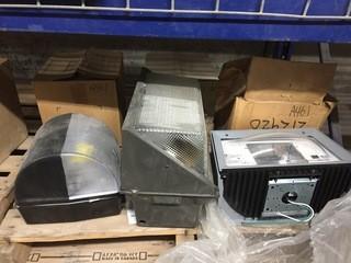 Lot of Assorted Yard Lights