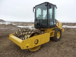 *SOLD* 2014 CAT CP44 Vibratory Pad Foot Compactor c/w A/C Cab, Showing 2,116 HRS