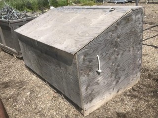 Storage Box C/w Electrical Light Cords