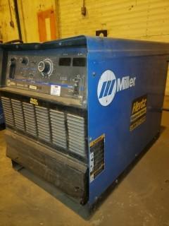 Miller Dimension 452 Power Source. SN LC492525