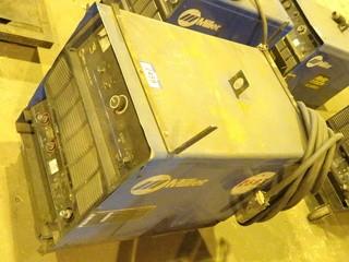 Miller Deltaweld 452 Power Source. SN LH170631C