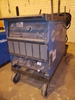 Miller Deltaweld 452 Power Source. SN LB334955