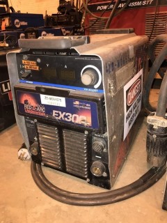 Red-D-Arc Ex300 Welder. SN KK065575