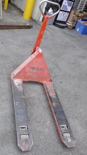 Pallet Jack *Note: Item Cannot Be Removed Until 12:00 PM August 30 Unless Mutually Agreed Upon*