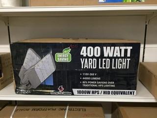 400W LED Yard Light, New.