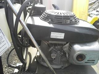 Honda GCV Diamond Gas Pressure Washer, 2600 PSI 2/Wand. 