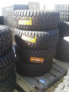 Lot of (4) Grizzly Passenger Car Tires LT 305/55R20 