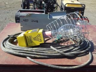 Baylite Industrial Light, 400 Watts, W/Extension Cord.  