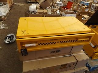 Van Vault Tool Box 187 X 910 X 485 mm. 