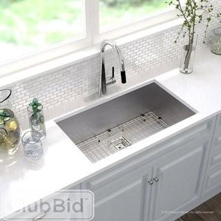Kraus Pax Zero-Radius 31.5" x 18.5" 16 Gauge Handmade Undermount Single Bowl Stainless Steel Kitchen Sink (KUS3023)