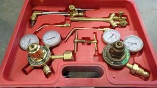 Oxy/Acetylene Torch Set c/w Gauges Regulation and Hoses