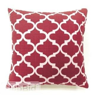 Darby Home Co Ellsworth Quatrefoil Throw Pillow Red (DRBC1157_17850960_17850961)