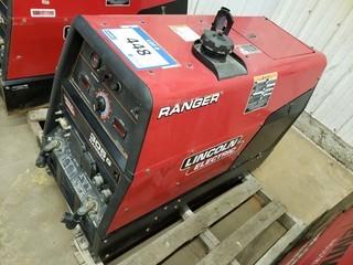 Lincoln Electric 305G Ranger Gas Welder, Showing 76hrs. SN U1101201966 *Note: Damage On Back*