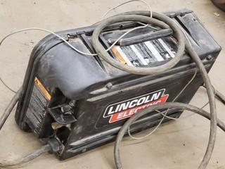 Lincoln Electric LN-25 Pro Suitcase Welder. SN U1150304312