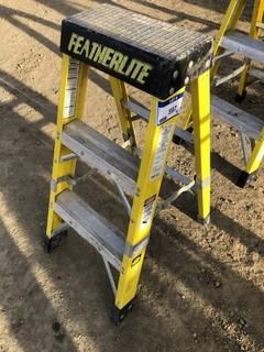 Featherlite 3ft Step Ladder