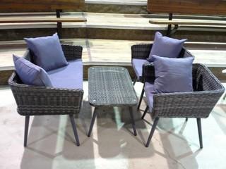 New 4 Pc. Resin Wicker Garden Lounge Set (Grey).