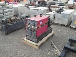 Lincoln Ranger 8 Gas Powered Welder. 