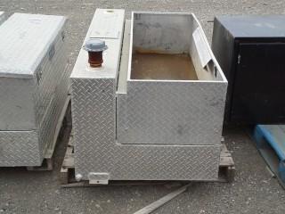 Aluminum Slip Tank (100 L), W/5' X 22" X 14" Tool Box. 