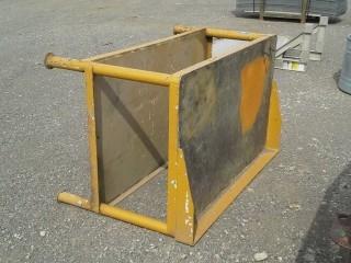 5' X 3' X 32 Metal Table. 