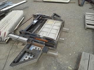 Hydraulic Lift Gate 42" Truck Frame.