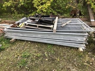 Qty Of (20) Temporary Fence Panels C/w Bases