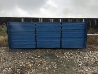 Lot of (40) Blue Construction Fence 10' x 6' c/w Tops and Feet.