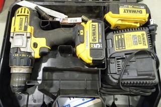 Dewalt 20V Cordless Drill / Driver 1/2" c/w Charger and Batteries #DCD980