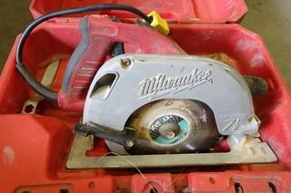 Milwaukee 7 1/4 Circular Saw H.D. 120V AC/DC #6390