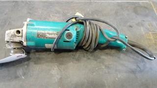 Makita Electric Angle Grinder 6" 120 AC/DC  #A6020