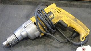 Dewalt 1/2" Variable Speed Drill 120 V AC DW245