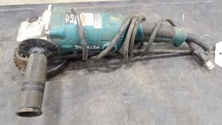 Makita 5" Angle Grinder 120V AC/DC GA5020