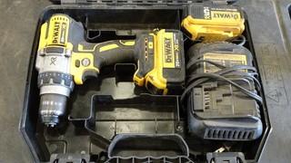 Dewalt Cordless 1/2" Drill Driver 20V #DCD991 c/w 2 batteries, 1 charger and case