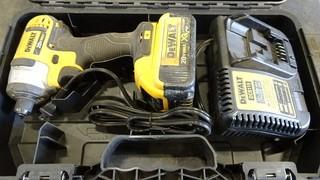 Dewalt Cordless Impact Wrench 20V #DCF885, c/w 1 battery, charger and case