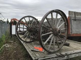 Antique Wagon Wheel, Parts. 
