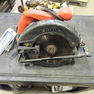 Black and Decker 7-1/4" Circular Saw #CS1012-CA 120V AC