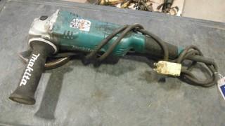 Makita 5" Angle Grinder GA5020 120V AC/DC