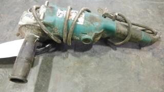 Makita 5" Angle Grinder GA5020 120V AC/DC