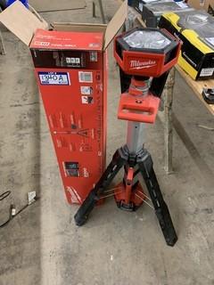 Milwaukee Cordless LED Work Light and Stand