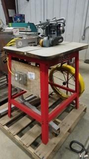 Delta Sander c/w working table 120V AC *NOTE FISH TAPE NOT INCLUDED*