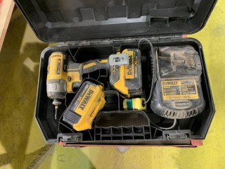 Dewalt 20V 1/4in Cordless Impact Driver C/w Charger And (2) Batteries
