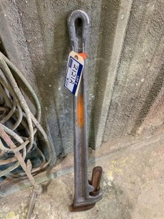 48in Pipe Wrench