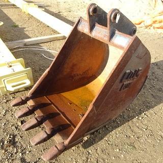 Excavator Bucket CWS 30"