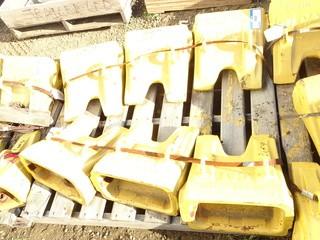 Quantity of (6) CAT #308-9429 Excavator / Shovel Teeth (unused)