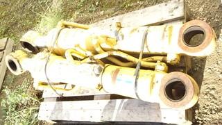 Quantity of (2) H.D. Hydraulic Cylinders to Fit CAT D7R