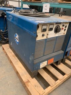 Miller Deltaweld 450 Power Source. SN JC614423